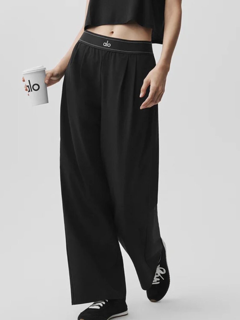 NWT Alo Yoga Suit Up Trouser Black Wide Leg Pant Regular 30" Inseam π€πββοΈ - Picture 6 of 8